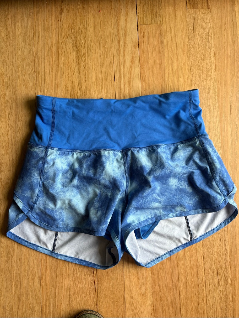 Lululemon speed up hi rise 2.5 in blue